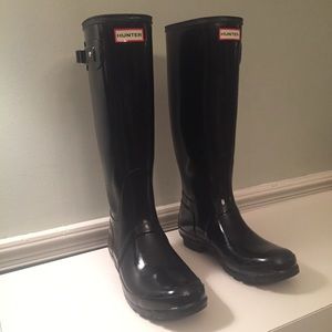rain boots near me